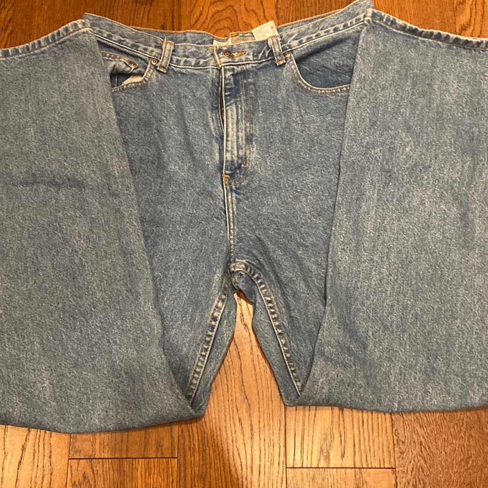 Boot cut jeans